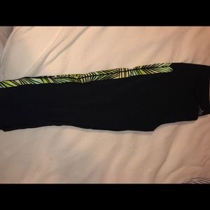 Lululemon wunder under crops